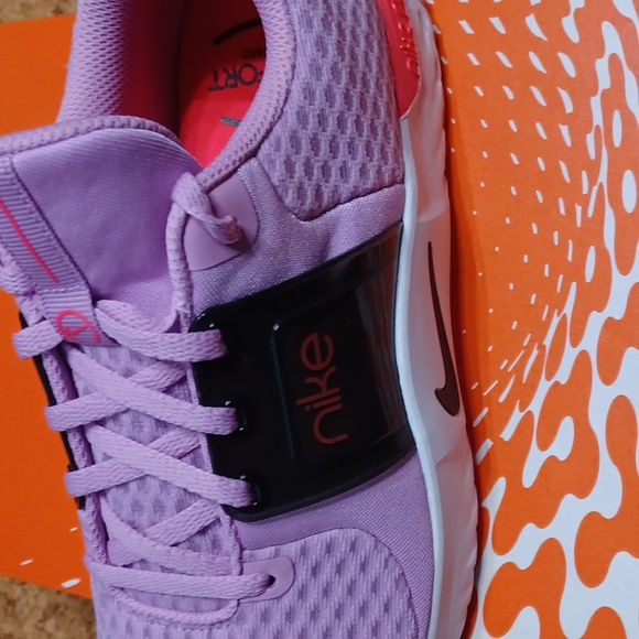 Nike Renew In Season TR 10 Sneakers Beyond Pink/ Black Women's 9 NIB - Picture 7 of 8